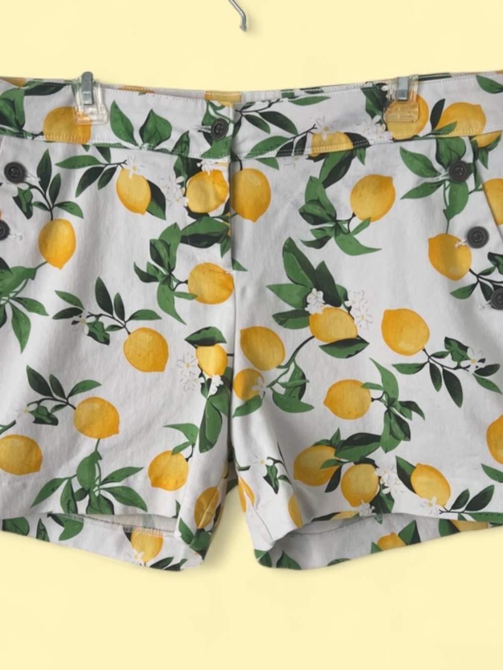White Lemon Print Women’s Shorts